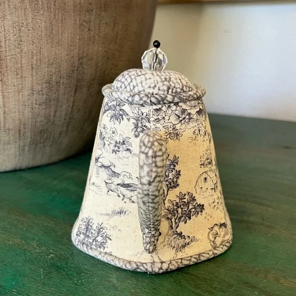 Toile Cloth Teapot Pin Cushion | Vintage | 4-1/4” T, 5-1/2” W - Picture 3 of 11